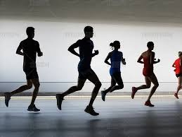 2025 赛季回顾：大谷翔平在对阵费城人的生死战中，由于其冷静的调度助道奇逆转